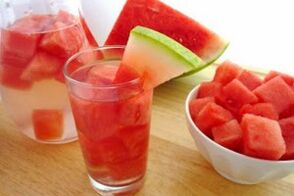 Parasitoen giltzurrunak eta ontziak garbitzea